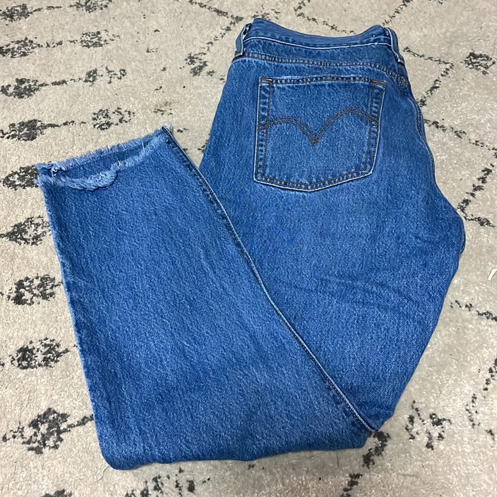 Levi’s Wedgie fit jeans